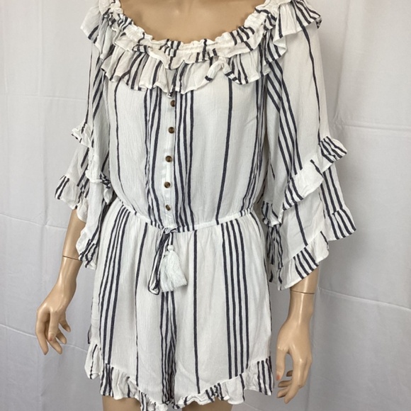 American Eagle‎ Outfitters off shoulders romper size Medium - Picture 2 of 7